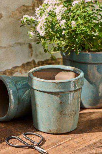 Antique Looking Blue Pot